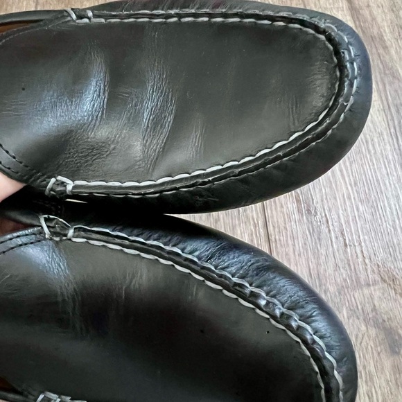 Sperry Black Leather Slip-On Loafers with Contrast Stitching 9.5 - Picture 6 of 7